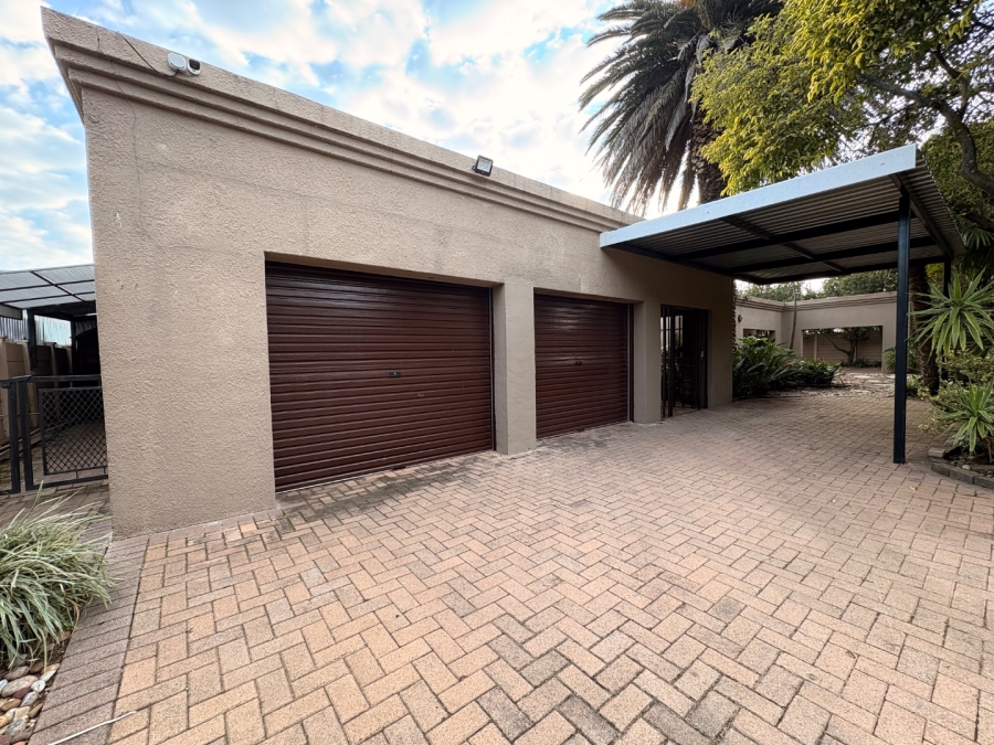 3 Bedroom Property for Sale in La Hoff North West